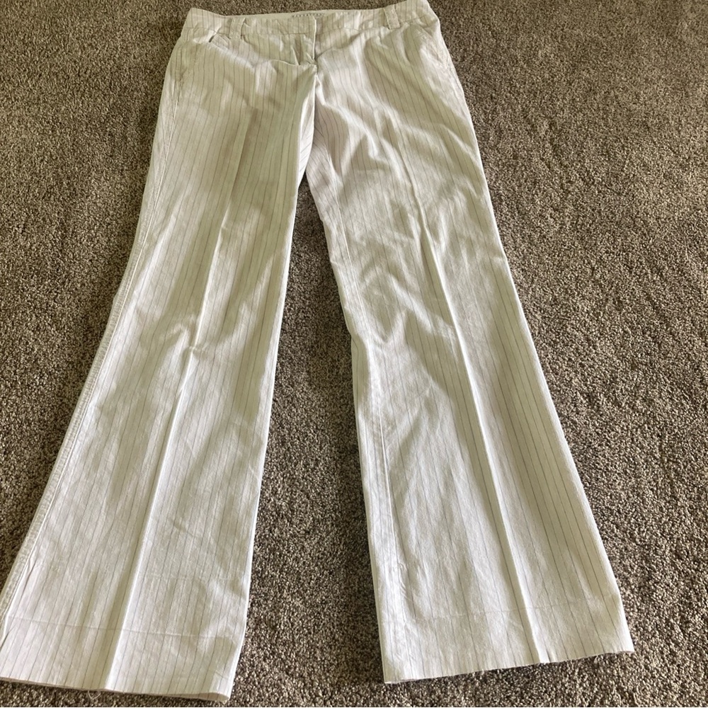 New York & Co  Women's Pants Manhattan Chino SZ 8 Flares Cream W/Blue Pin Stripe
